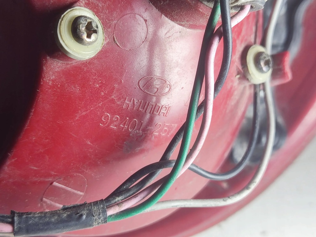 фото №8, Hyundai accent 2005 задня сторона ліва/задня фара задня