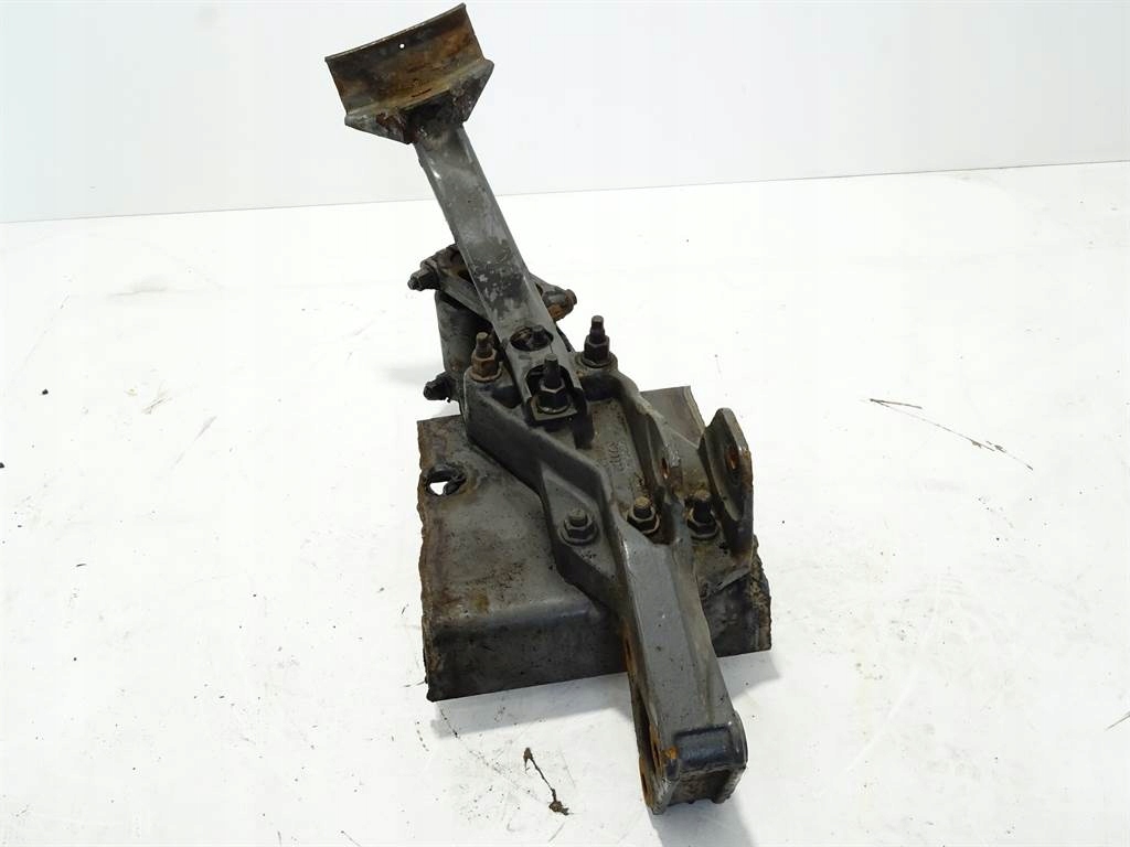 фото №3, Кронштейн рессора перед левый volvo fh12 93-01