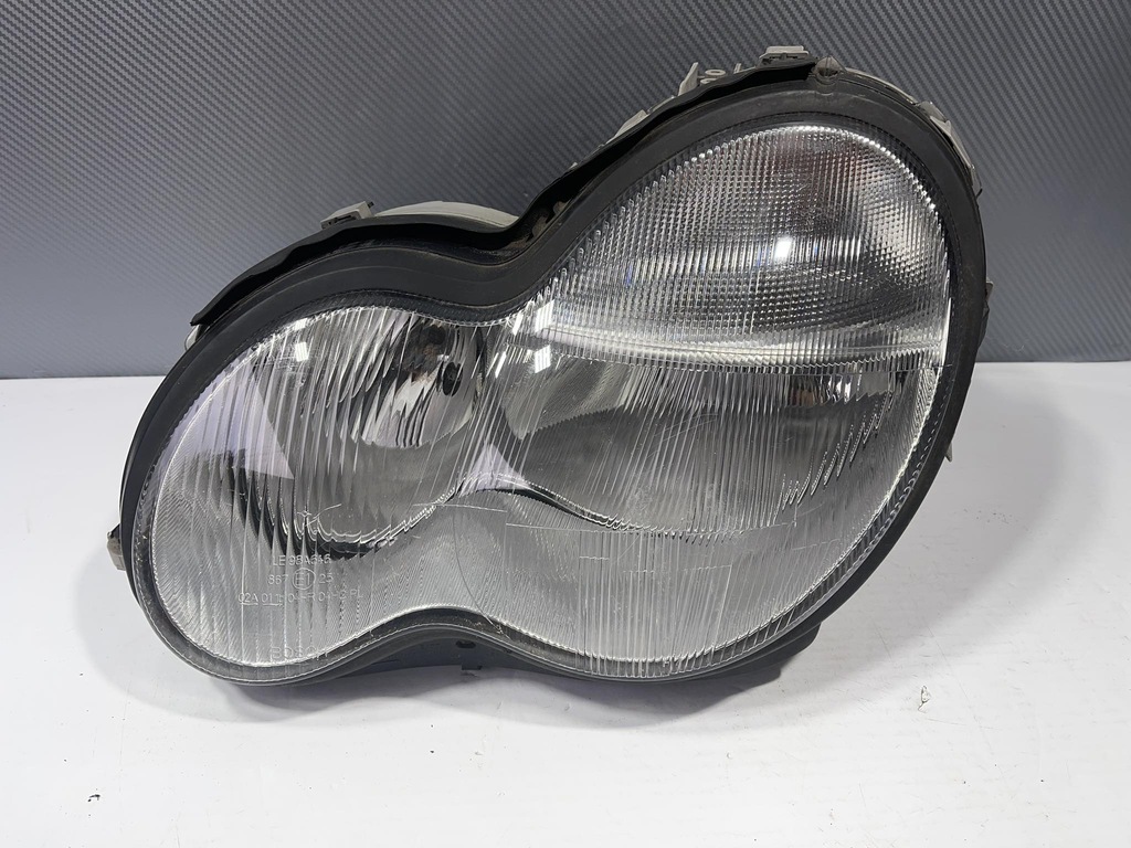 фото №1, Mercedes c-klasa w203 левая лампа перед