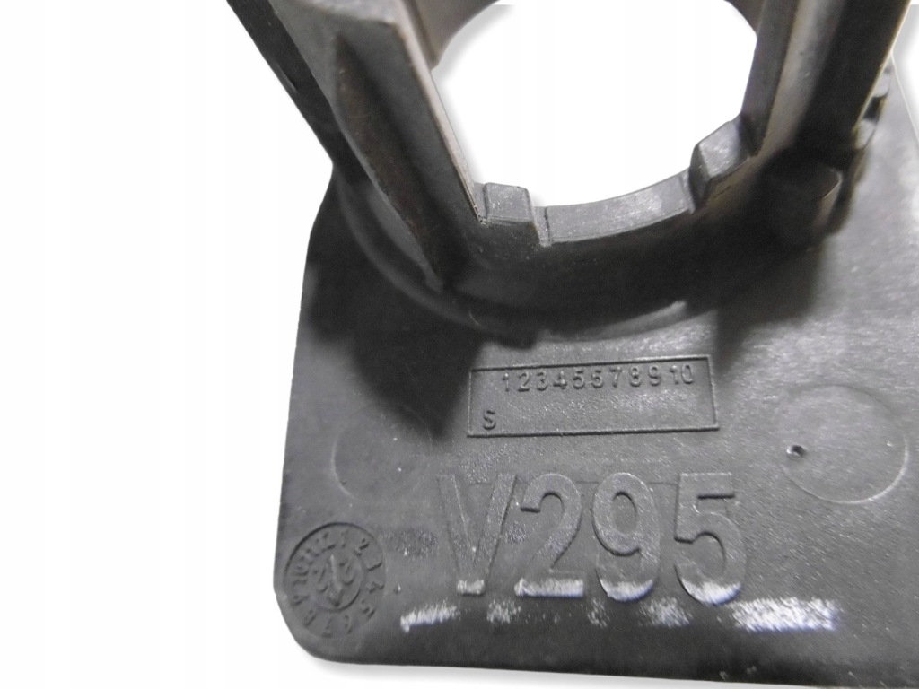 Купити Корзина кронштейн датчика парктронік перед mercedes eqe v295 12345578910