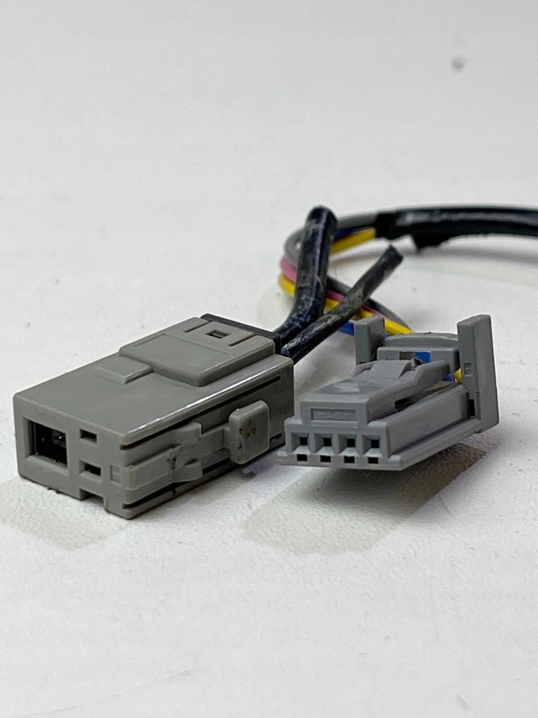 фото №7, Роз'єми штекер колодка радіо дисплея suzuki sx4 13-