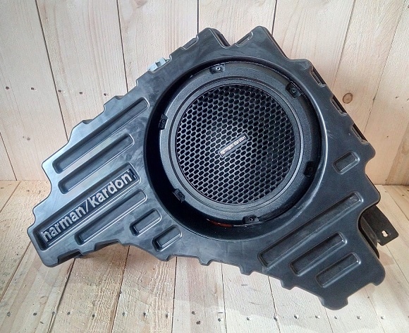 фото №1, Jeep grand cherokee wk2 сабвуфер harman cardon