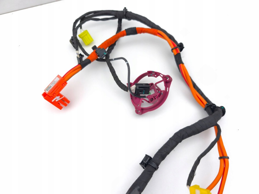 Tesla model y жгут электрическая 2023 173257901a Недорого