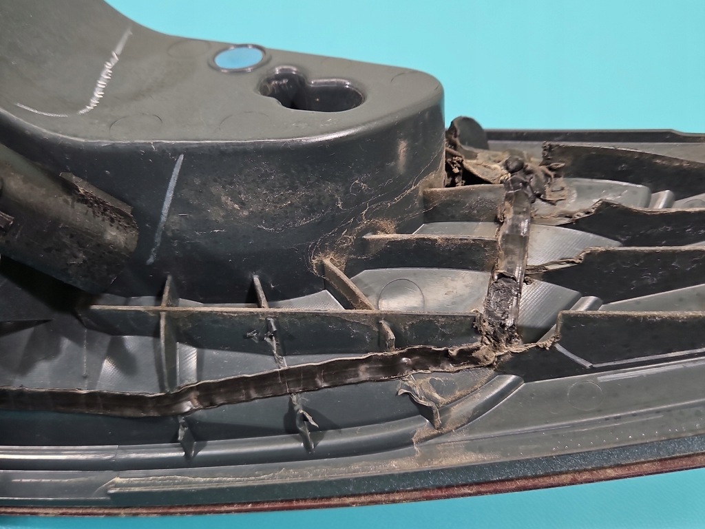 фото №10, Лампа задняя левая led с крыла przerabiane na eu ford fusion usa 12-16 sedan