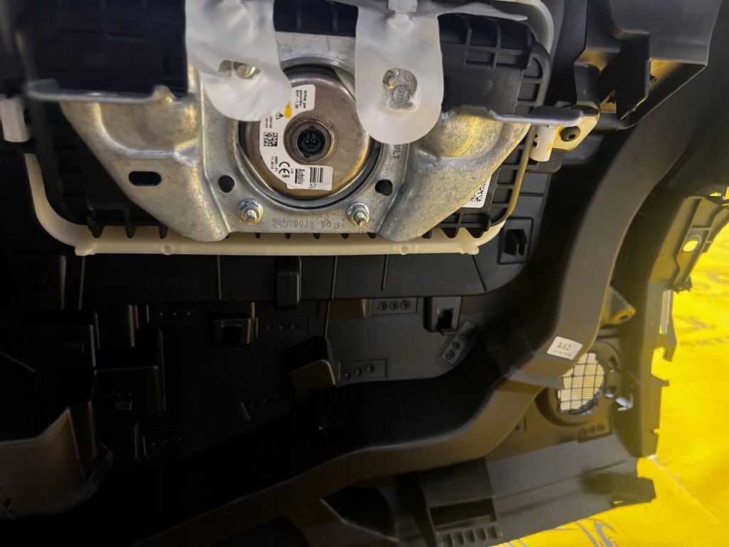 фото №11, Приборная панель приборная приборная панель 2x подушка безопасности подушка водителя dacia sandero iii 3