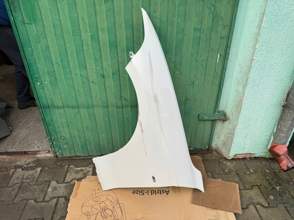 Bmw 1 f20 крыло  передний левое  оригинальный в Украине