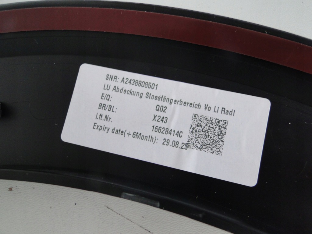 Купити Mercedes молдинг ліва передня розширювач крила eqb 243 x243