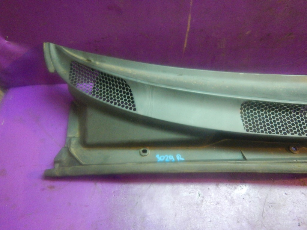 фото №4, Toyota yaris i 99-03 жабо комплект