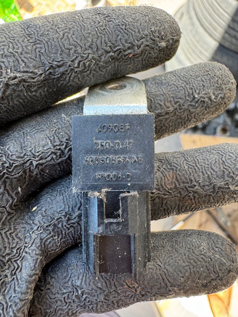 Датчик зажигания dodge ram iv 2017 r 5.7 hemi номинал Доставка