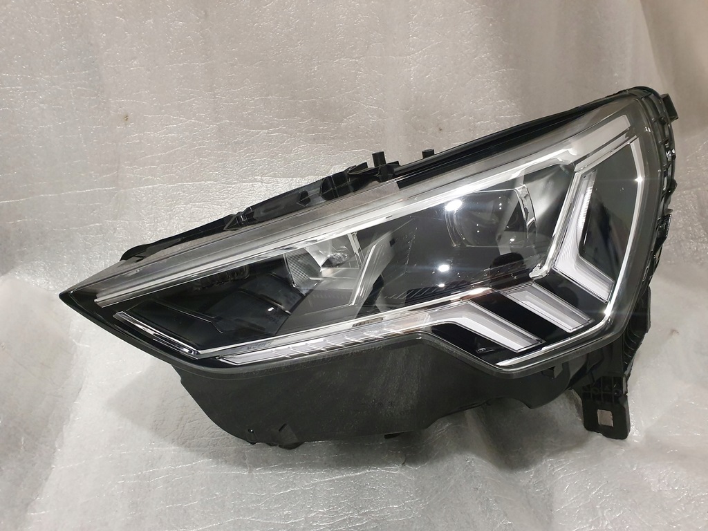 фото №1, Лампа audi q3 q-3 83a full led