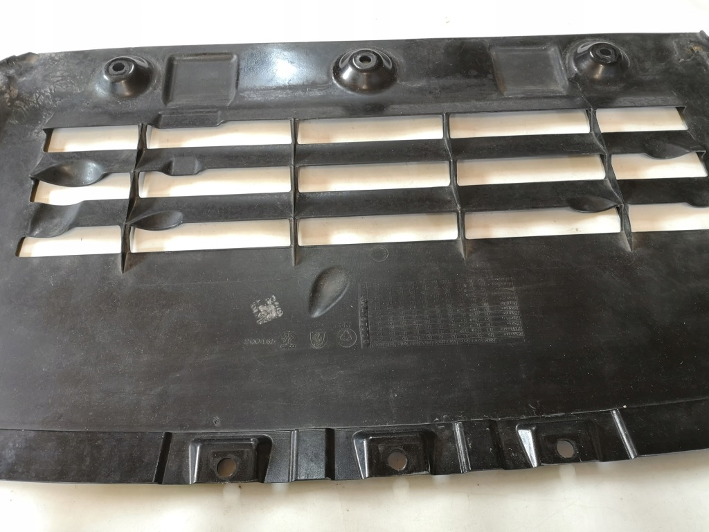 фото №6, Ferrari f12 berlinetta- плита защита pod бампер