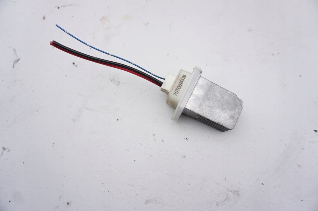 фото №1, Резистор обдув nissan juke i f15