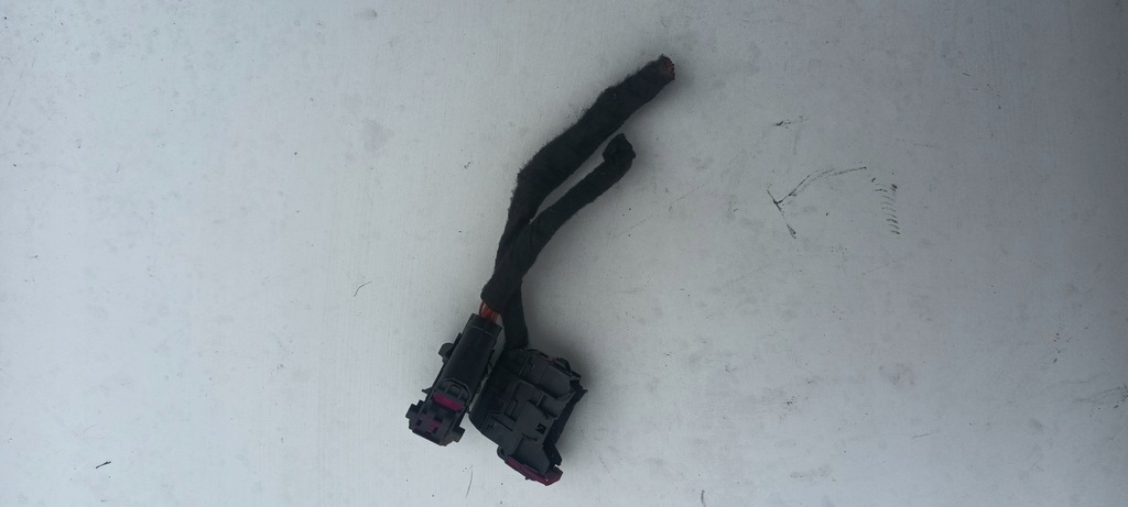 фото №1, Колодка штекер електропроводка audi 8e0971981a