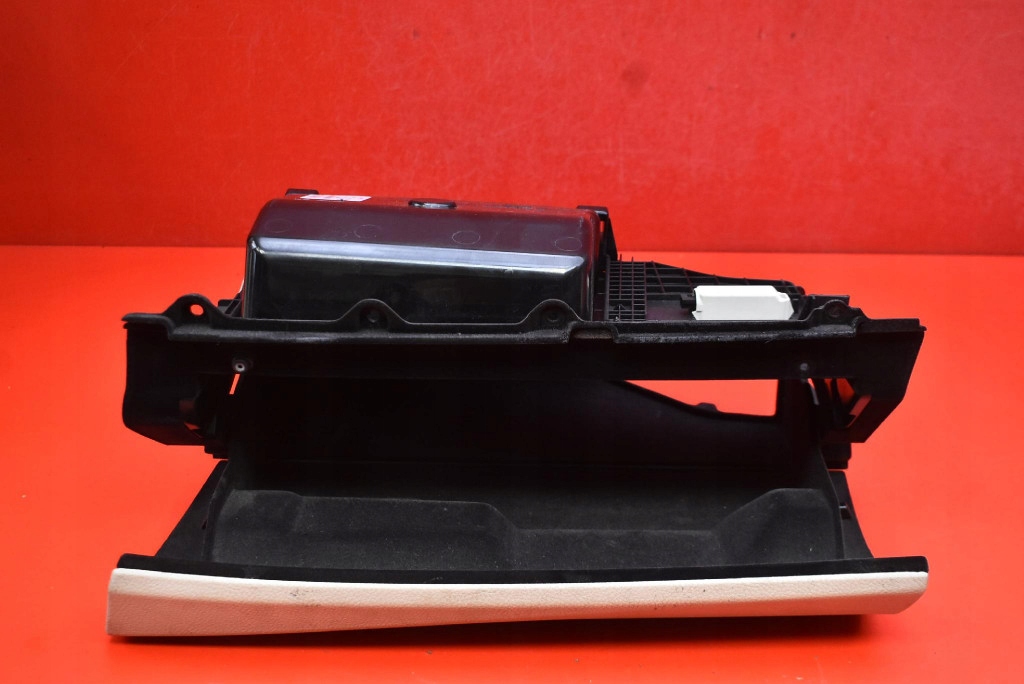 фото №9, Бардачок пасажира eu 9166683 bmw f10 f11 lift 13-17