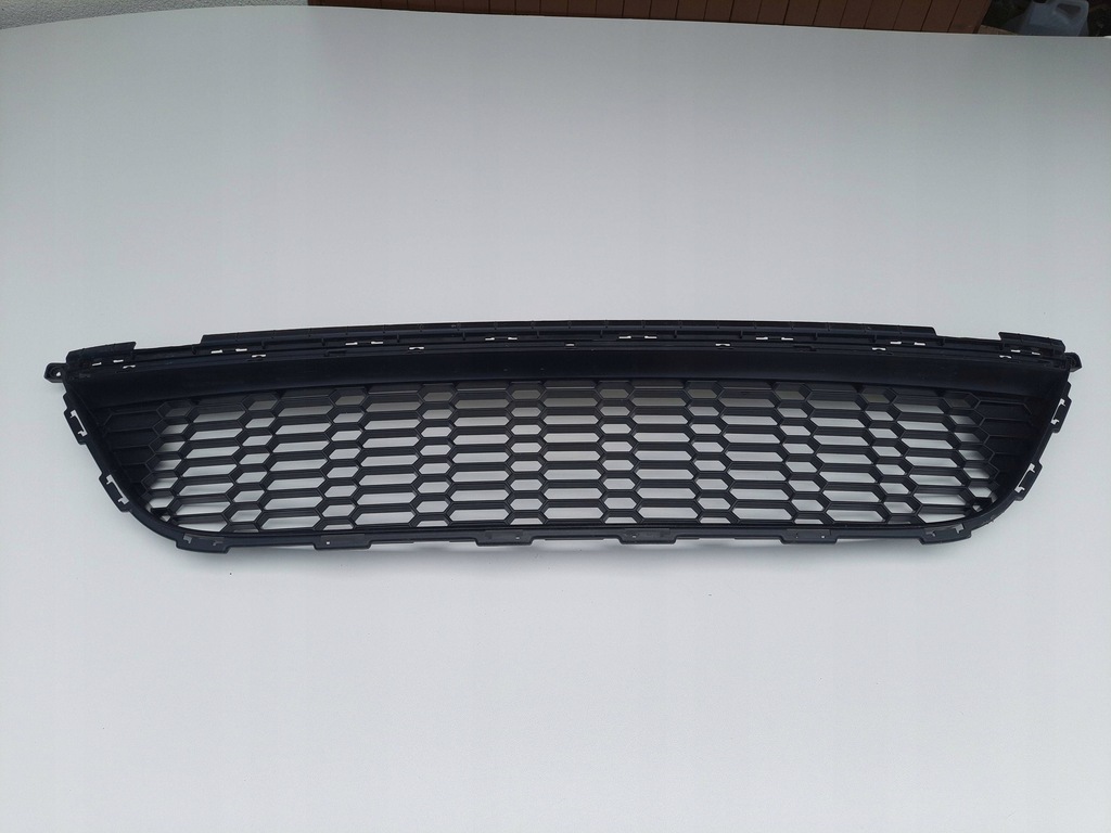 фото №1, Kia ceed ii решётка бампера перед 86560a2500