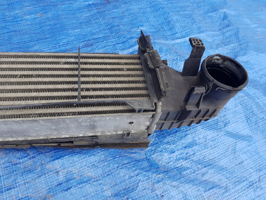 Mercedes w203 clk w209 рестайлинг  3.0 cdi интеркулер a2035000500 Цена