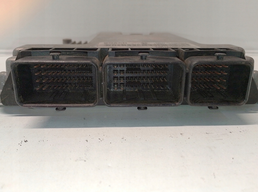 фото №3, Бортовой компьютер двигателя 8201119647 renault