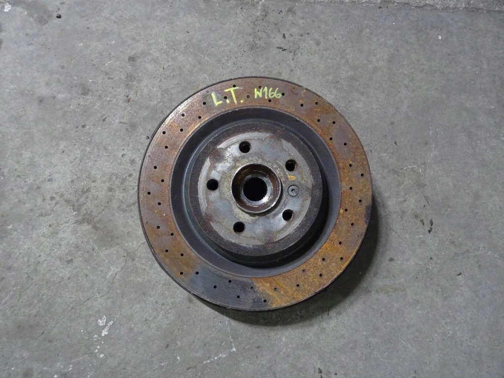 фото №1, Поворотный кулак левая задняя mercedes w166 ml