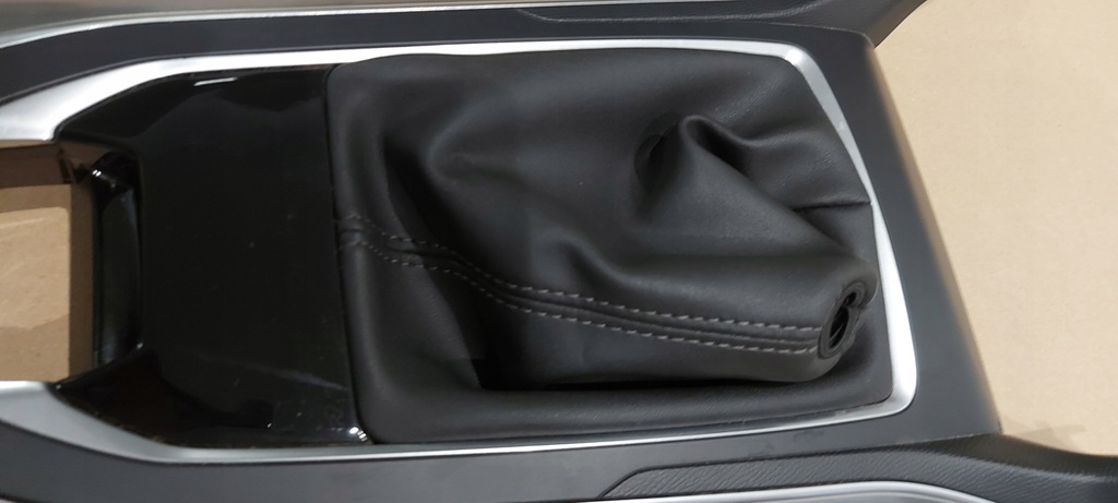 фото №5, Peugeot 308 ii t9 чехол рамка туннель хром