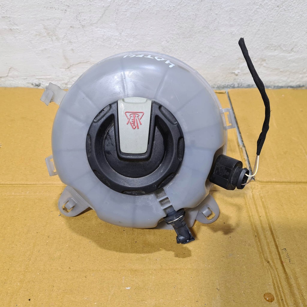 фото №1, Audi rs6 rs7 4k c8 бак расширительный жидкость