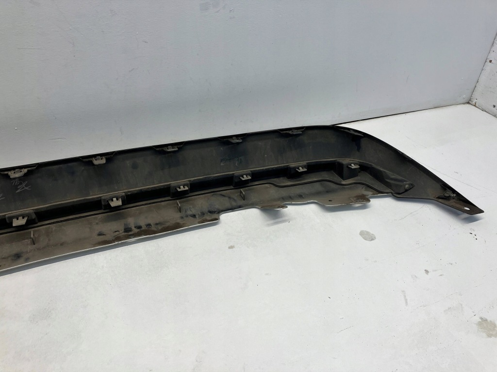 фото №8, Corolla e21 kombi накладка дифузор спойлер бампера заднього задня 1j6