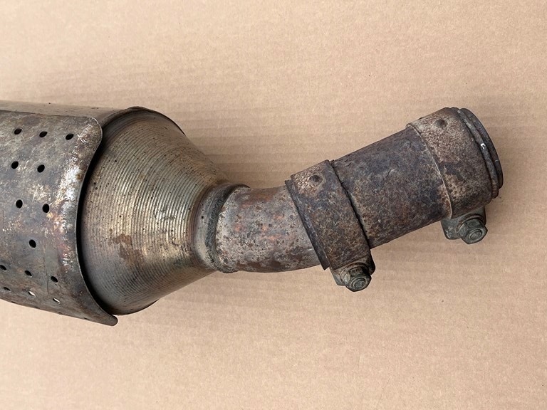 Купить Катализатор металлический воздуховод vw t5 1.9 2.5 tdi doka multivan kba17039