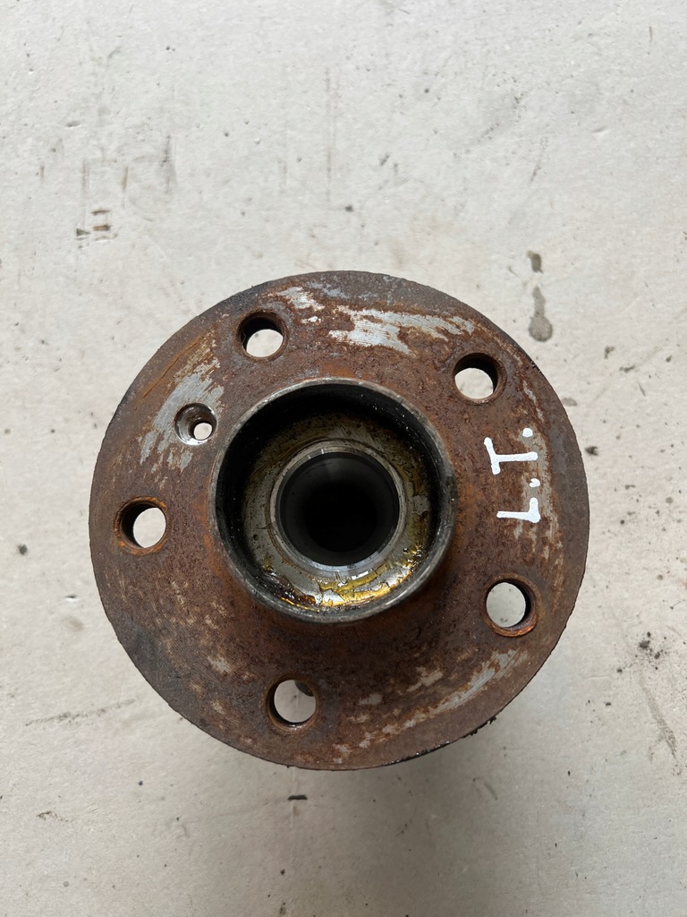 фото №1, Bmw 2 f45 f46 x-drive ступица левая задняя задняя