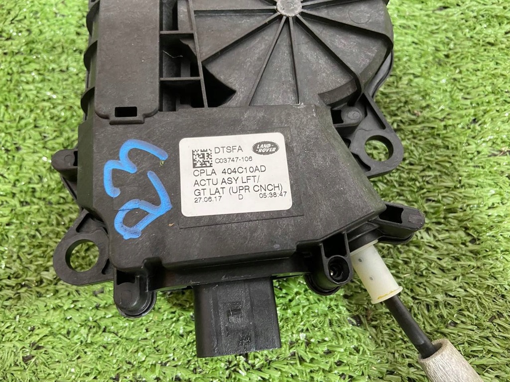 фото №13, Замок кришки багажника доводчик rr velar cpla404c10ad