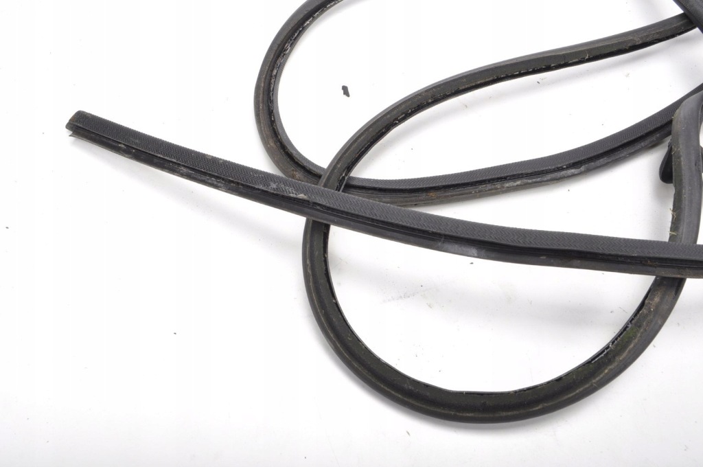 Porsche 924 прокладка кришки p2 Недорого