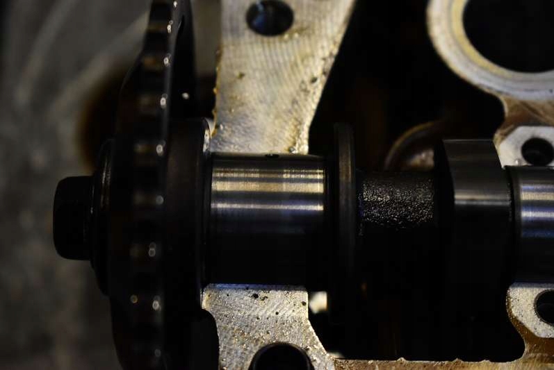 фото №15, Головка двигателя peugeot 107 1.0 12v 68 km 05-08