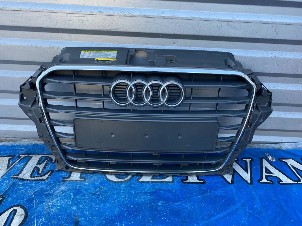 фото №1, Audi a3 8v решётка радиатора решётка радиатора 8v3853651 оригинал