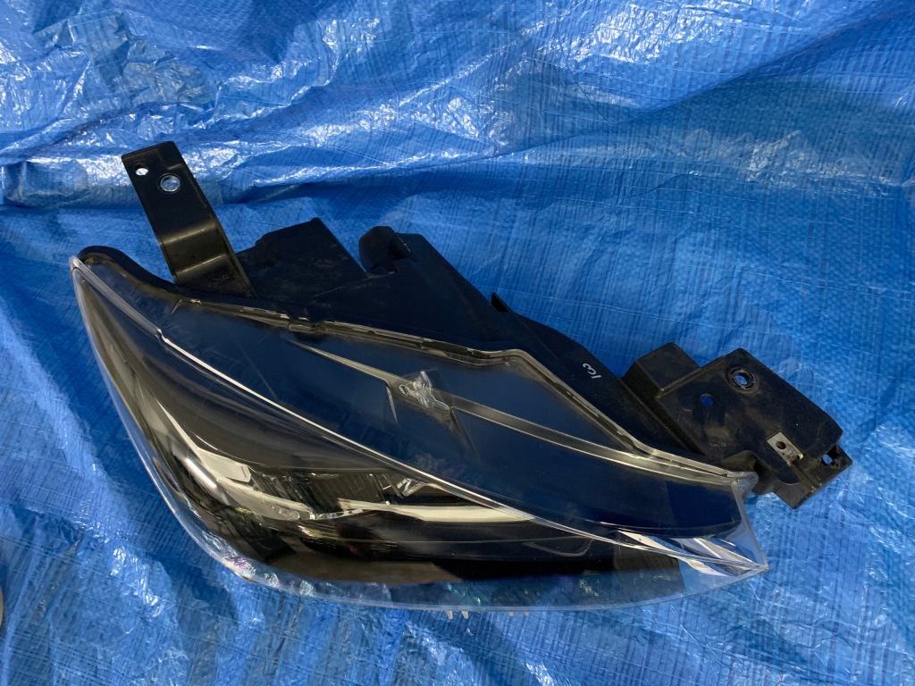 фото №2, Mazda cx3 15-19 права лампа full led