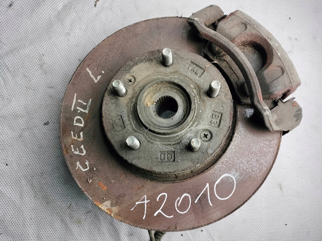 фото №1, Поворотний кулак супорт лівий перед kia ceed ii 1.6 gdi