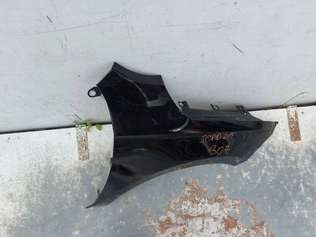 фото №15, Skoda rapid seat toledo 5jj lift 15- правий крила передній перед