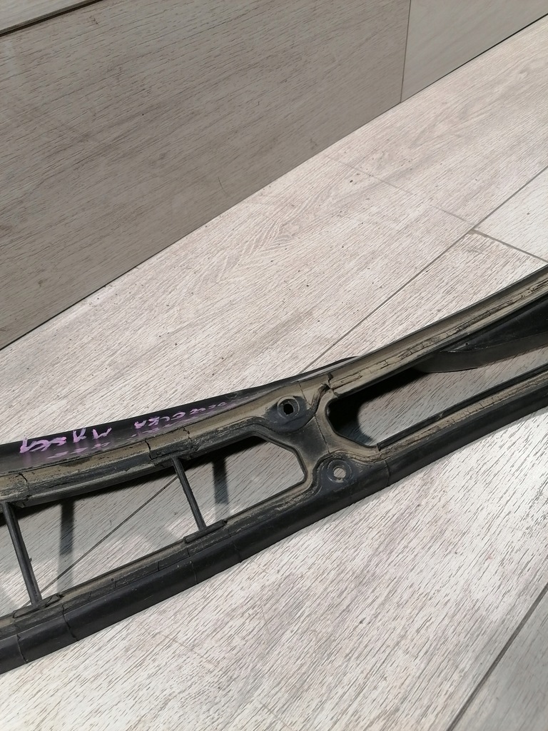 фото №7, Ferrari 488 прокладка капот 83807100