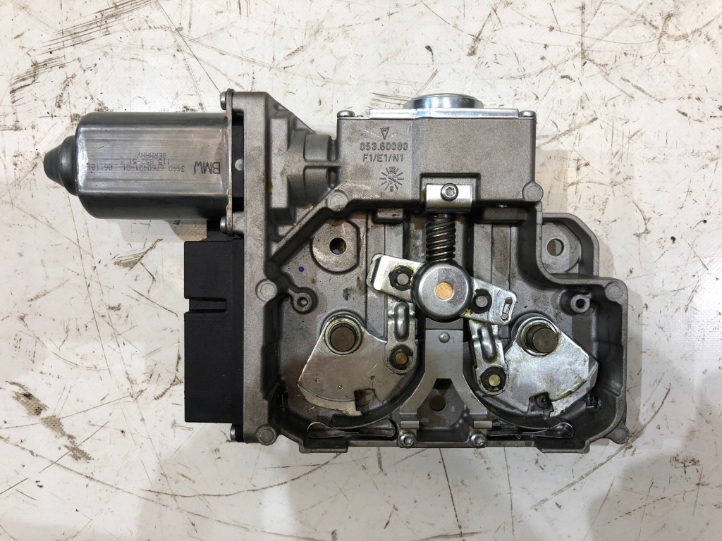 фото №1, Bmw 7 e65 моторчик механізм гальма ручного 4.4
