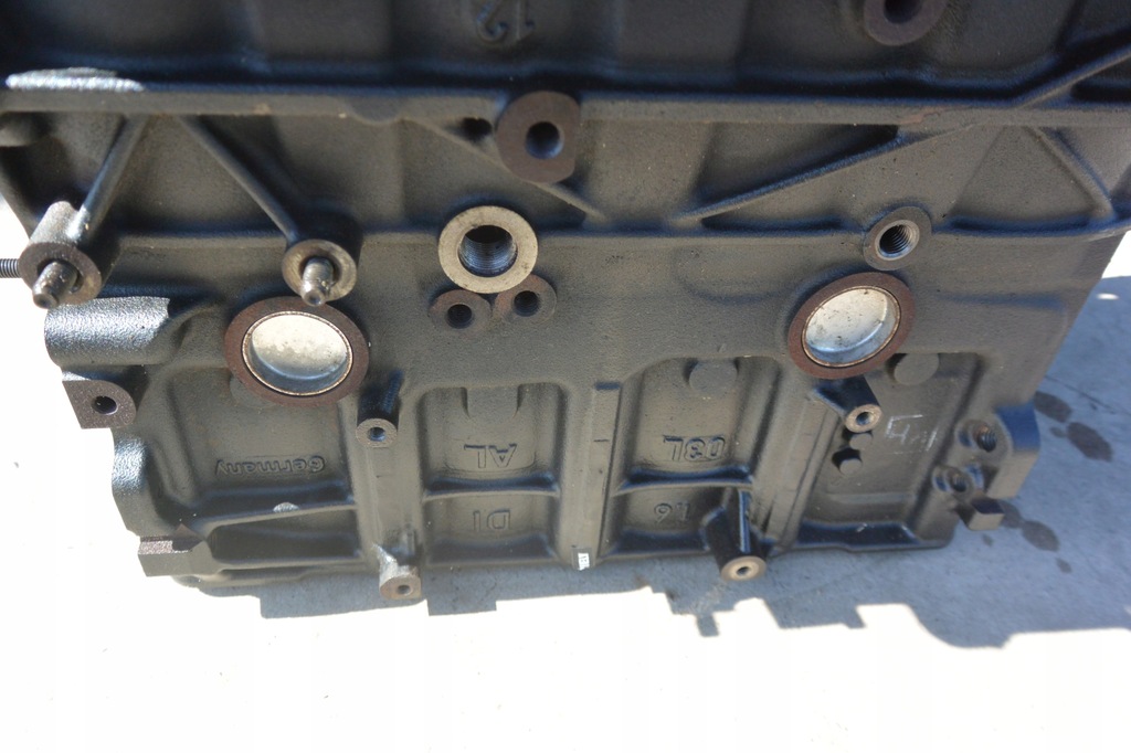 фото №8, Блок двигателя cay 1.6 tdi b7 vw skoda seat
