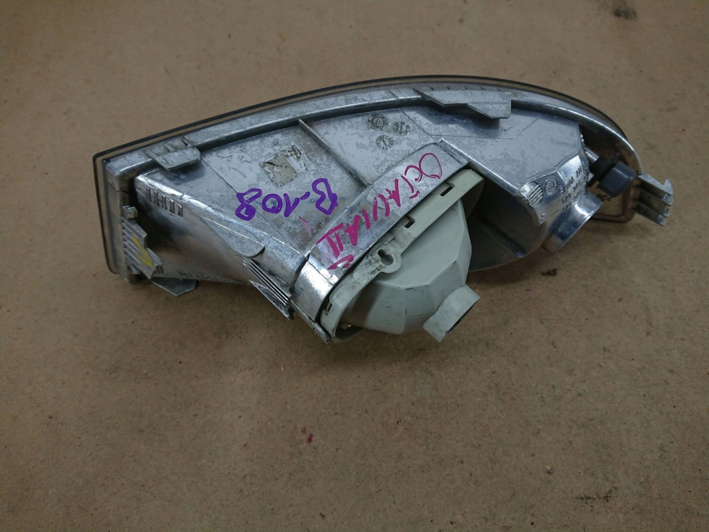 фото №7, Skoda octavia ii 2 1z0 противотуманная фара правый