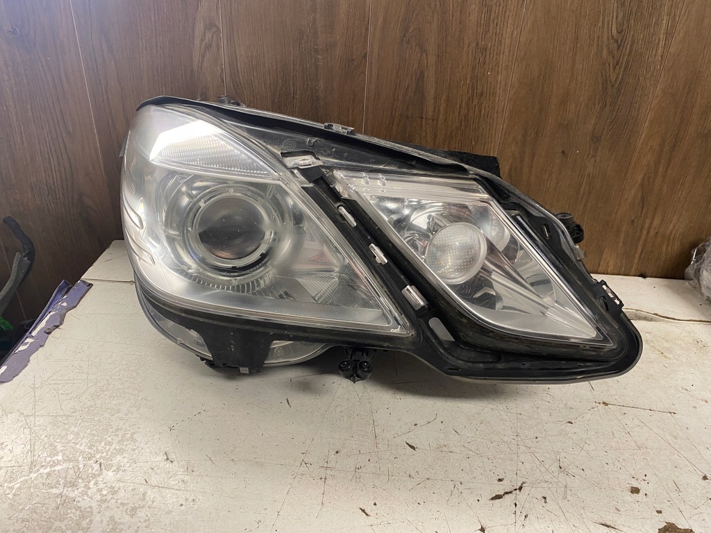 фото №1, Mercedes w212 лампа правий перед ксенон a2128200239