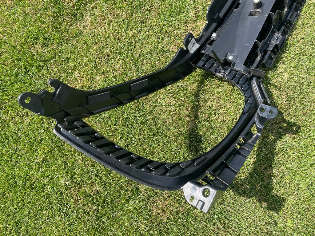 фото №14, Suzuki ignis iii 3 решётка радиатора решётка радиатора 72111-62r0/2