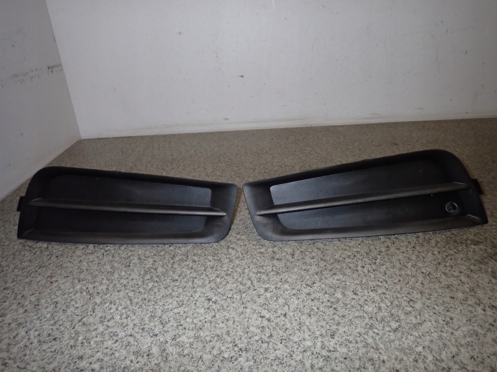 фото №1, Chevrolet cruze 08- заглушка противотуманной фары решётка