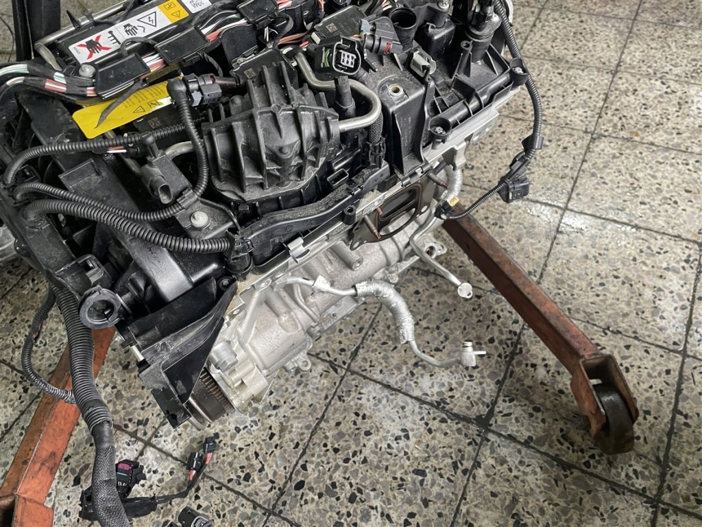 Двигун 2.0 1 bmw x1 f48 s-drive b48a20 turbo бензин 16-23r Недорого