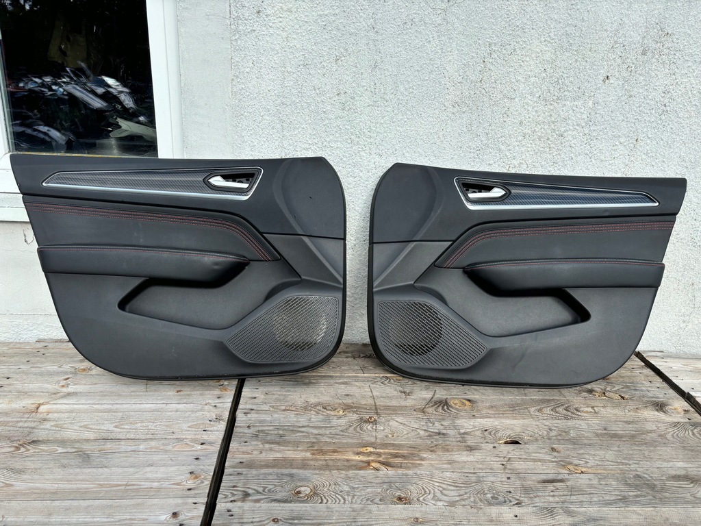 фото №5, Renault arkana rs line - сиденья обивка пластики