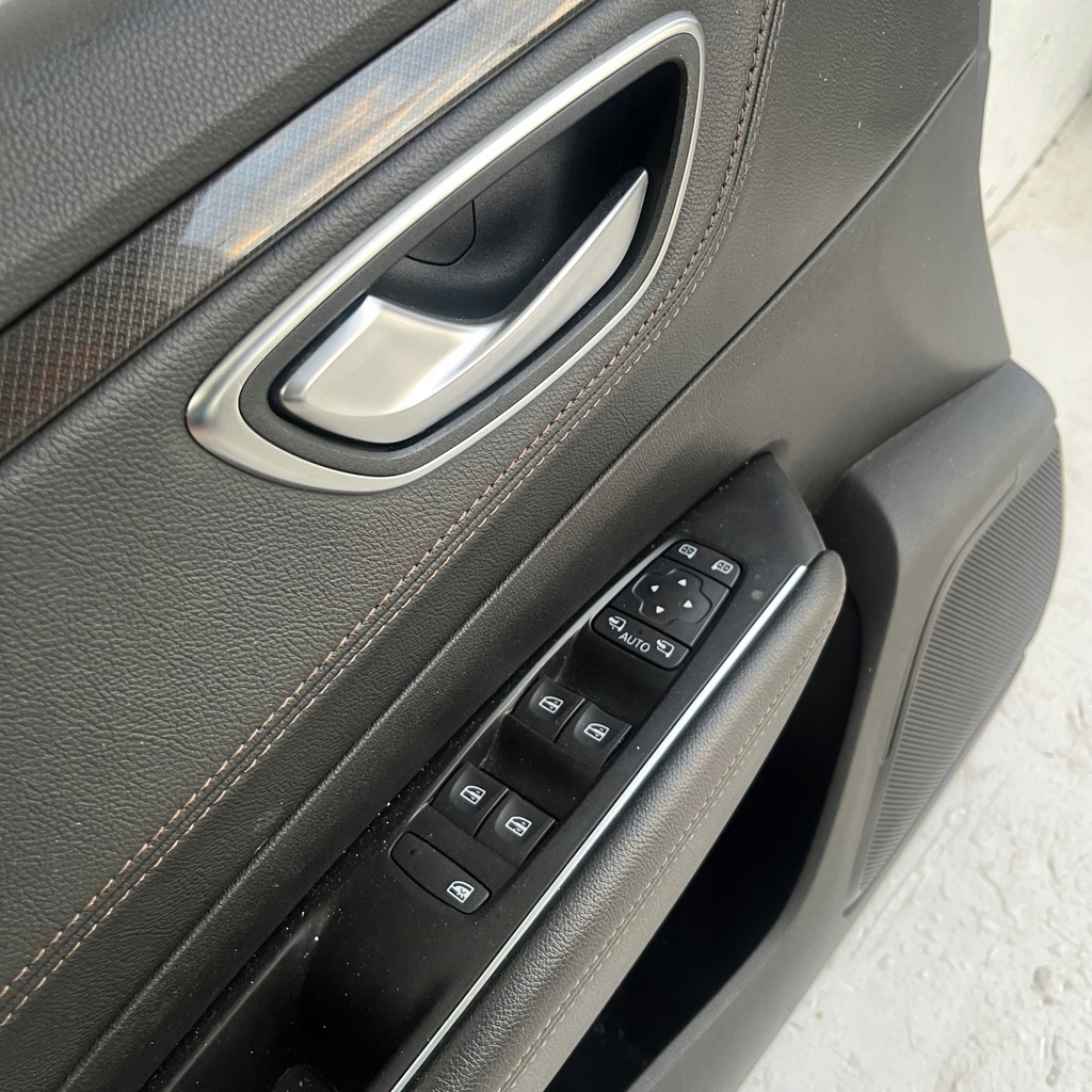 фото №5, Обшивка двері лівий перед renault talisman