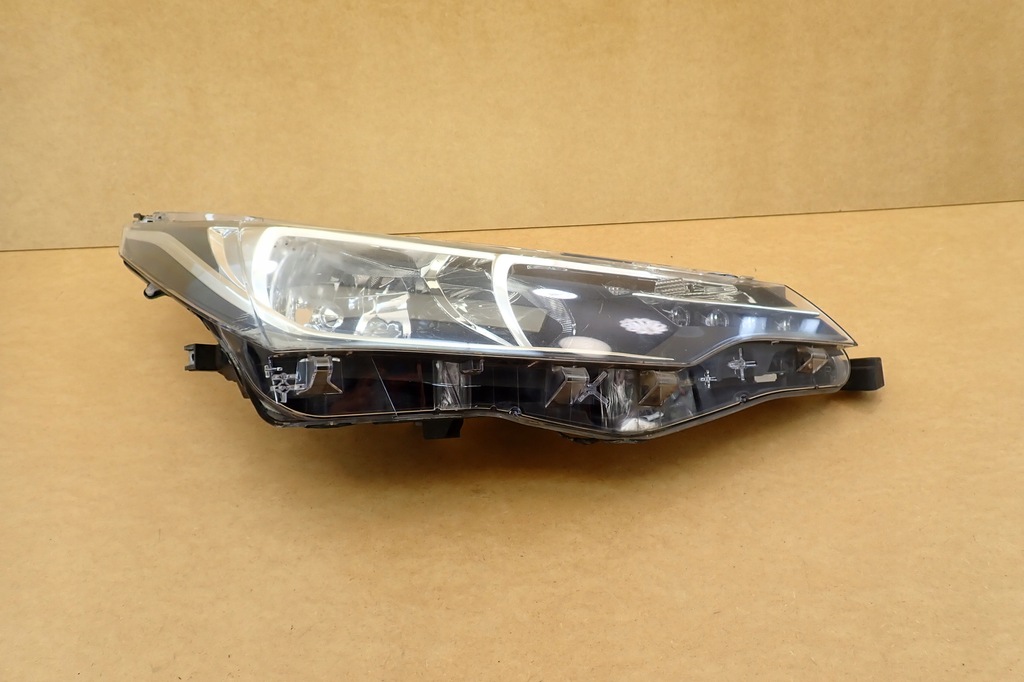 фото №8, Toyota corolla e16 lift 16- лампа фара права перед передня 02360 оригінальний номер