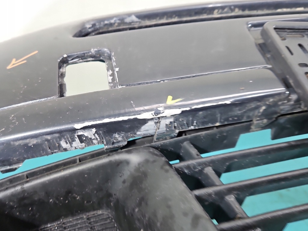 фото №16, Бампер перед citroen c5 ii x7 чёрный eypc омыватель