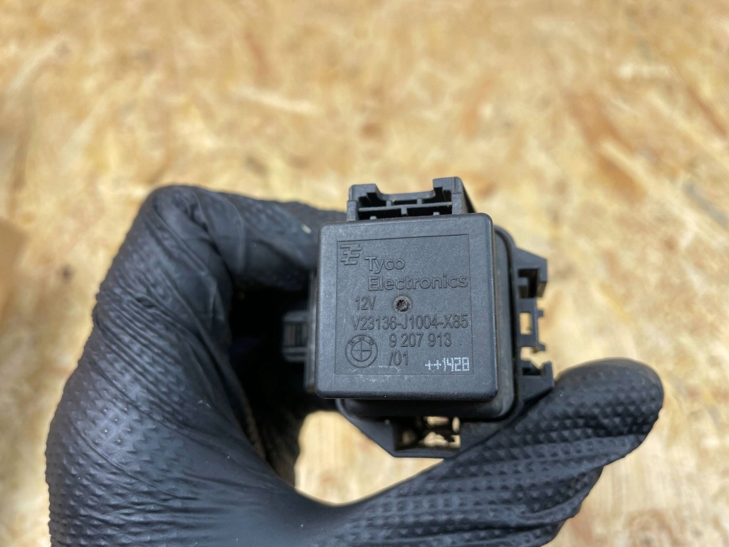 Купить Реле стартер bmw f20 f21 f30 f31 f32 f34 f36 f40 f45 f48 9207913