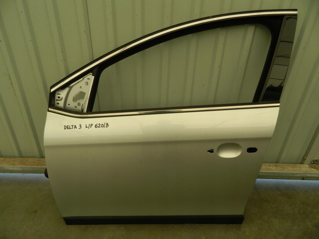 фото №1, Дверь lancia delta 3 08-14r. левая передние 620/b