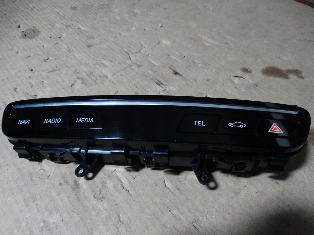 фото №2, Ideal панель управление радио mercedes w205 1