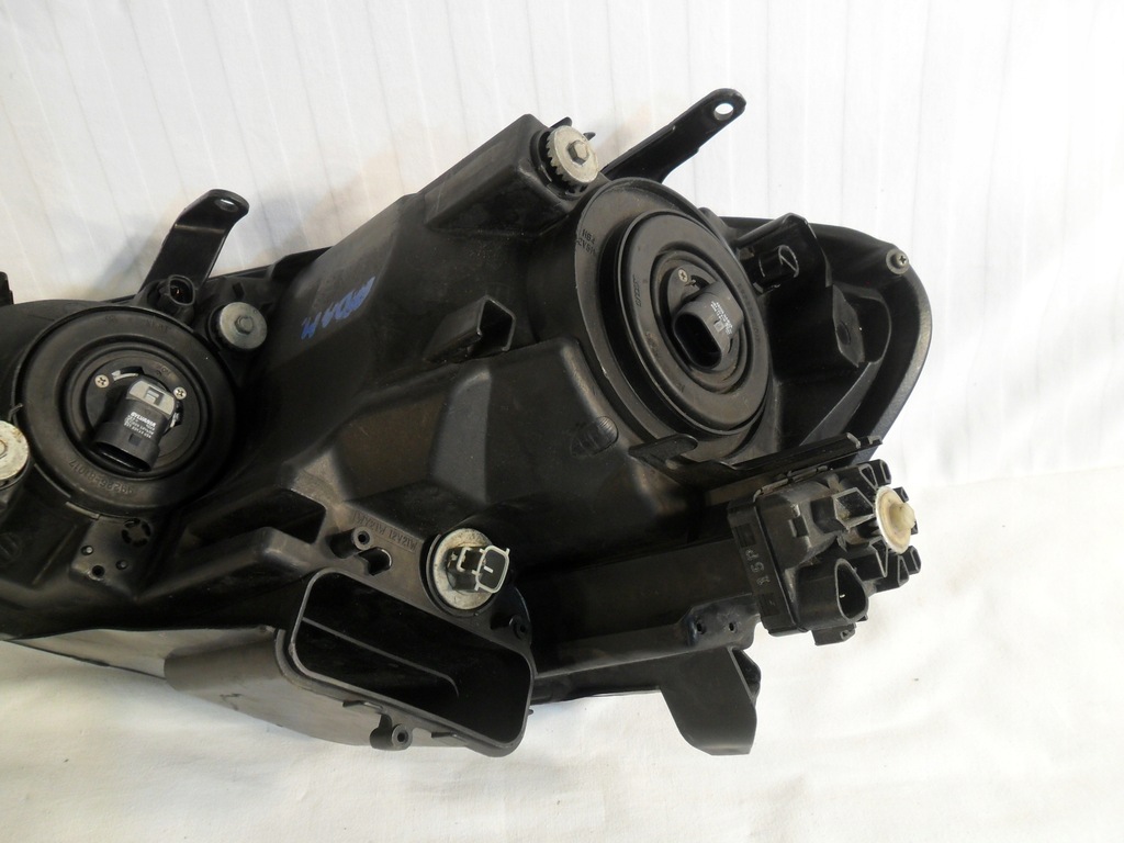 фото №14, Лампа правий перед eu toyota avensis verso 2001-